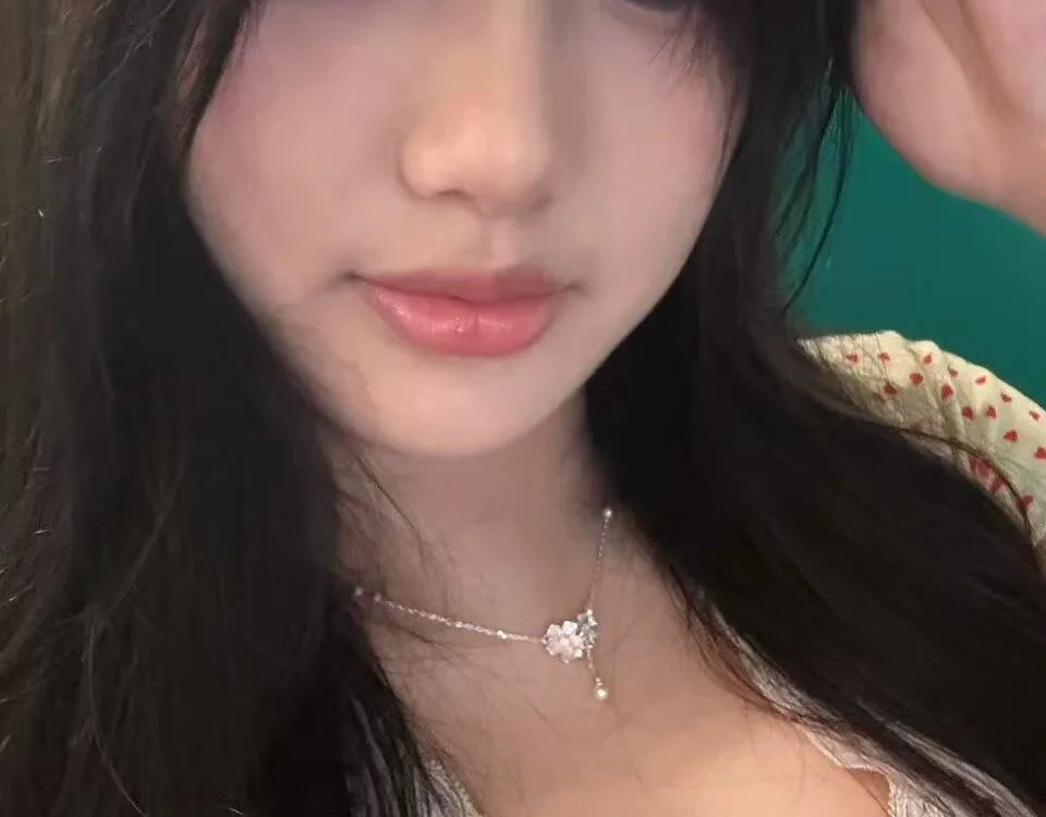 yiyijing000's Offline XXX Chat