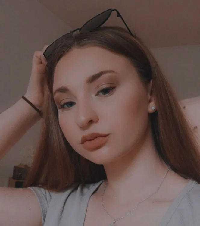 allholeslaura's Offline XXX Chat