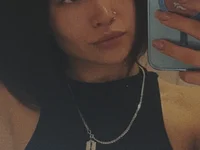 Amel_lust 😌 naked chat