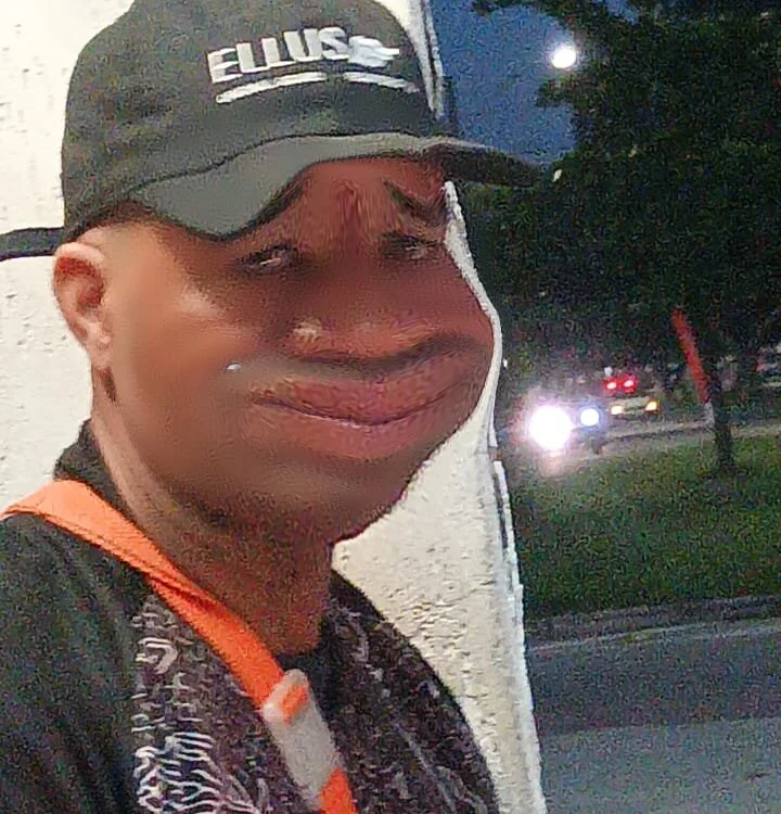 rogeriobastospqdt অফলাইন XXX চ্যাট