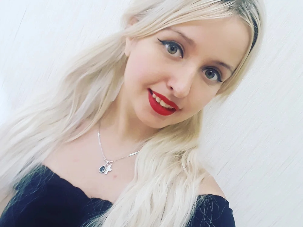 ValerySkys' Offline Chat Room