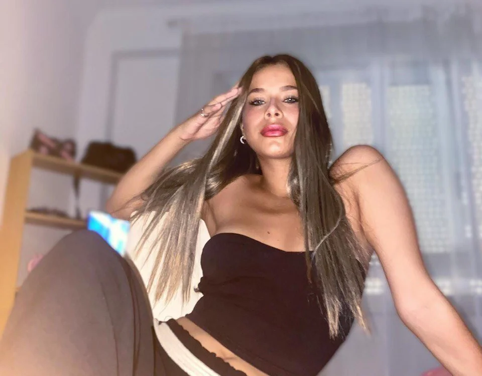 دردشة Natalia_Mooon الجنسية المباشرة