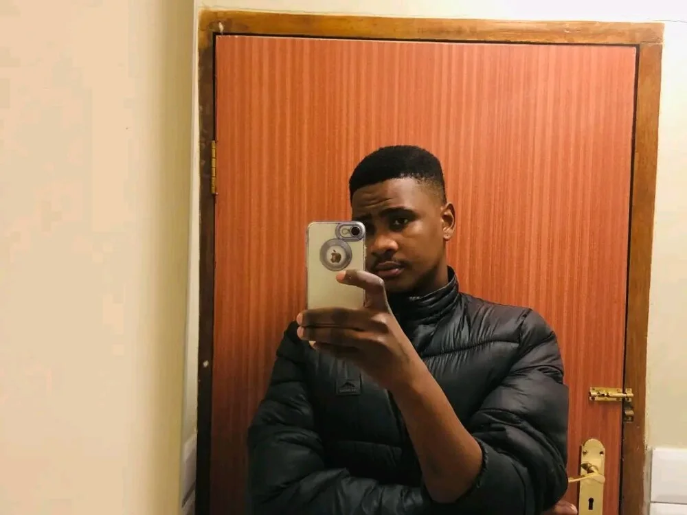 CapitletterDのオフラインXXXチャット