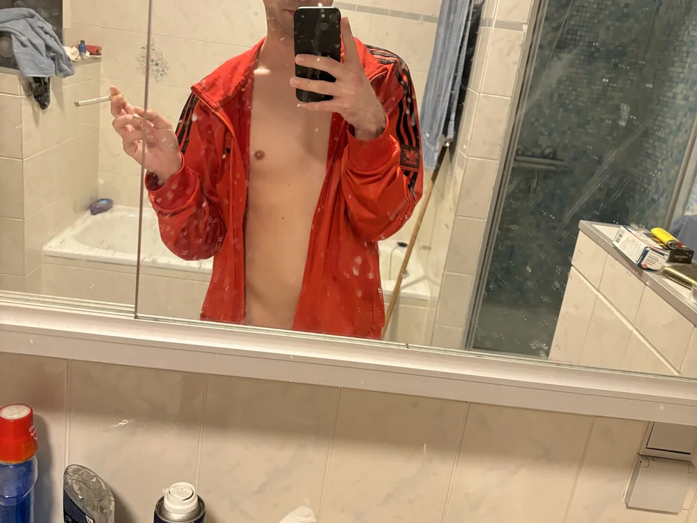 Kinkytwinkboy offline chatrum