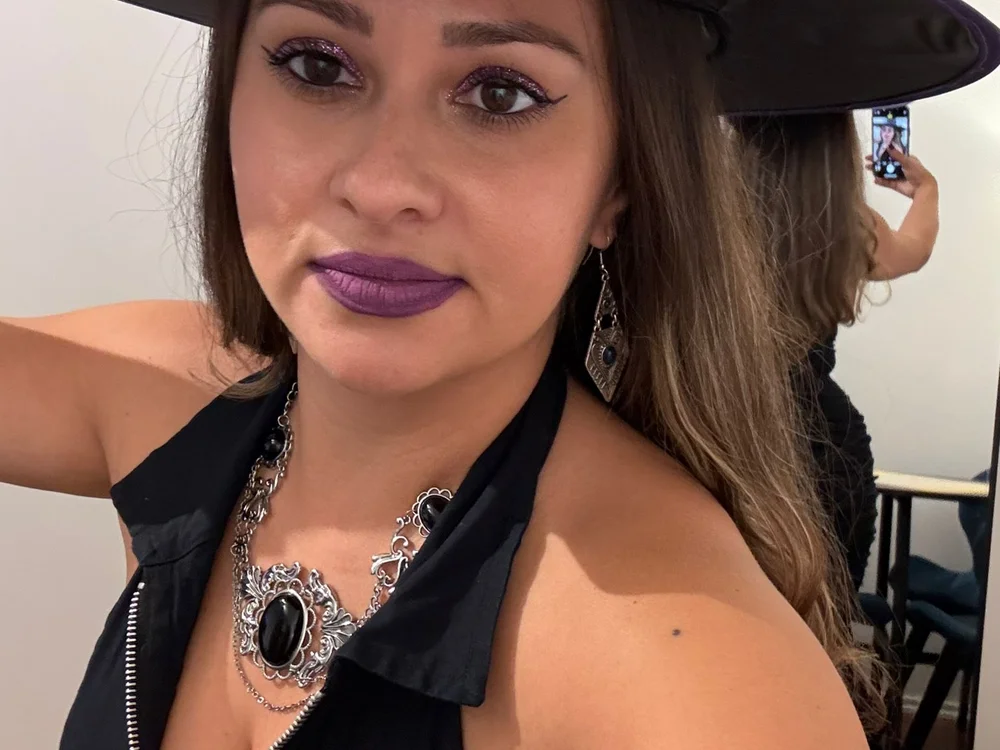brunaquercasal's most recent online preview