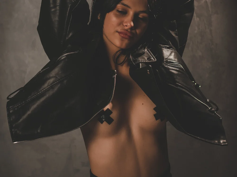 MilaYara's most recent online preview