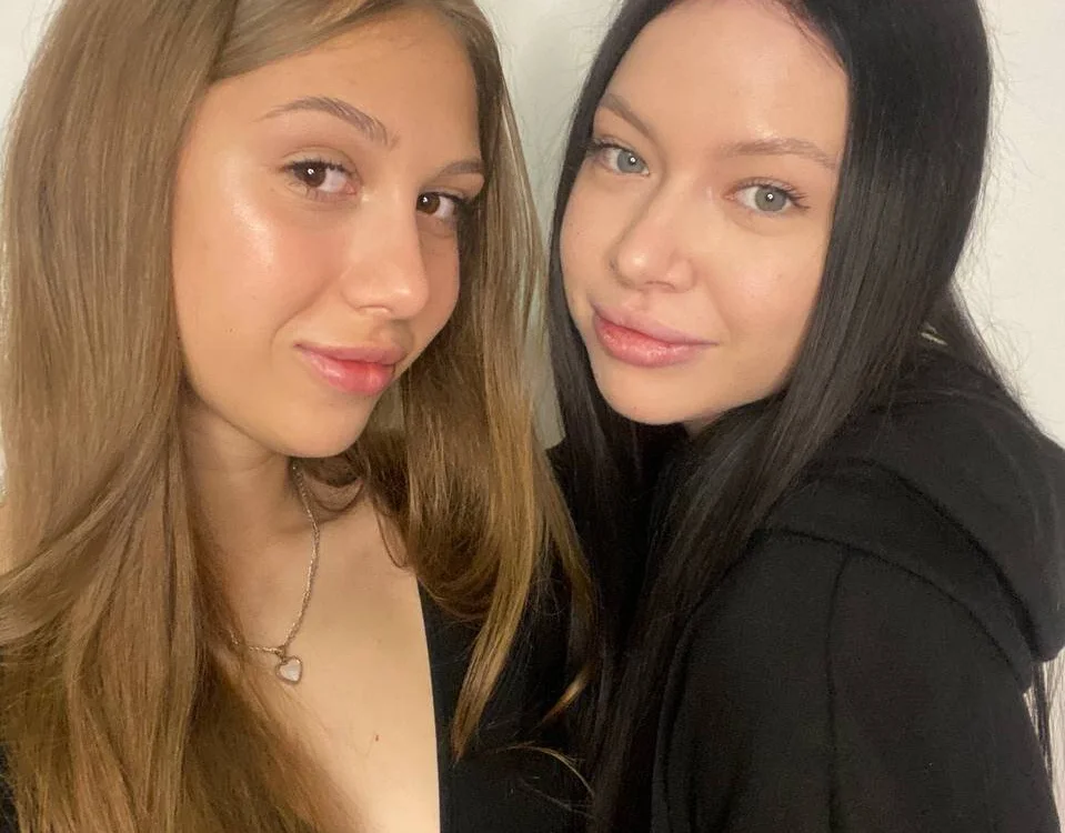 luckycouplebb's Offline Chat Room
