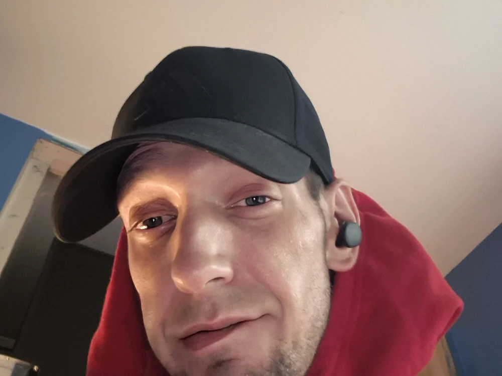 Hungover699's Offline XXX Chat