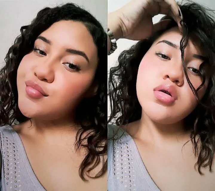 Bella_Rouge0n Offline XXX chat