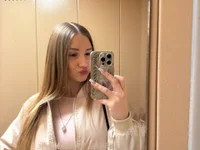 Elya_Mur's webcam live show