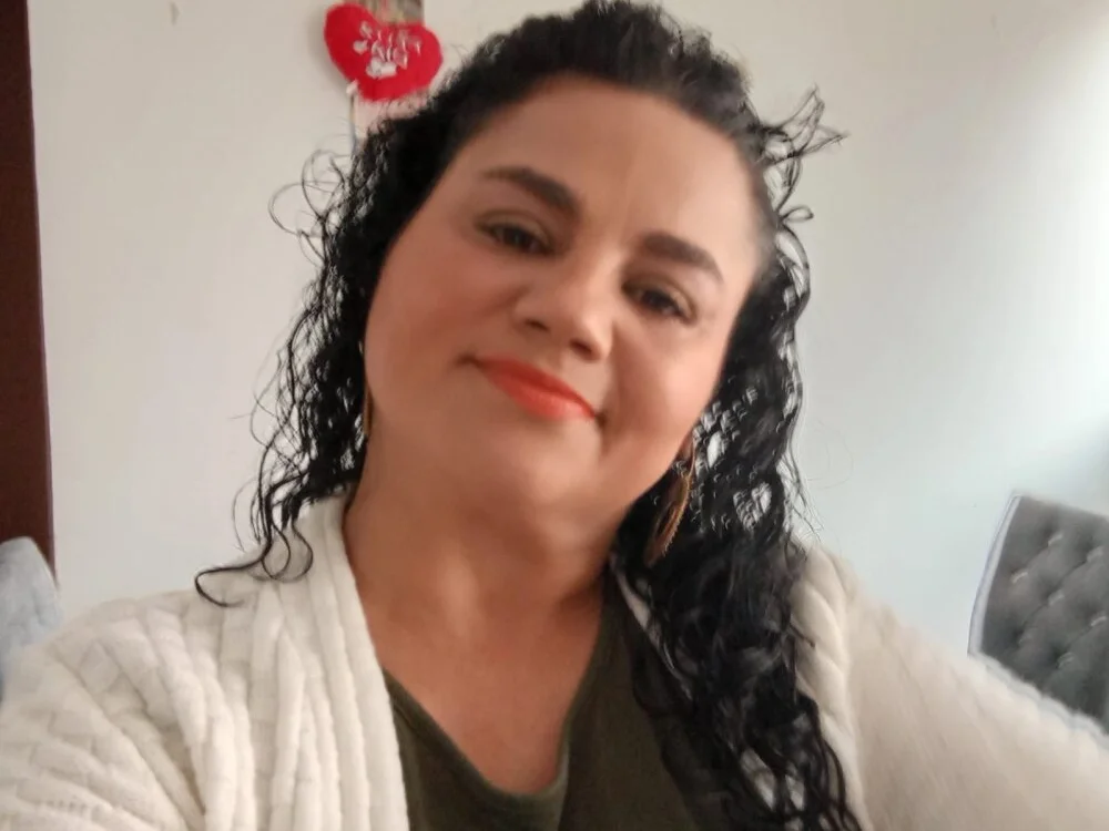 Thaliana_Caetani_ Chat XXX offline