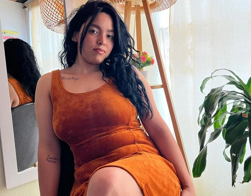 Valentina-fox21 offline chatrum