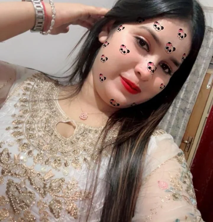 Dimple_kaur55's Offline Chat Room