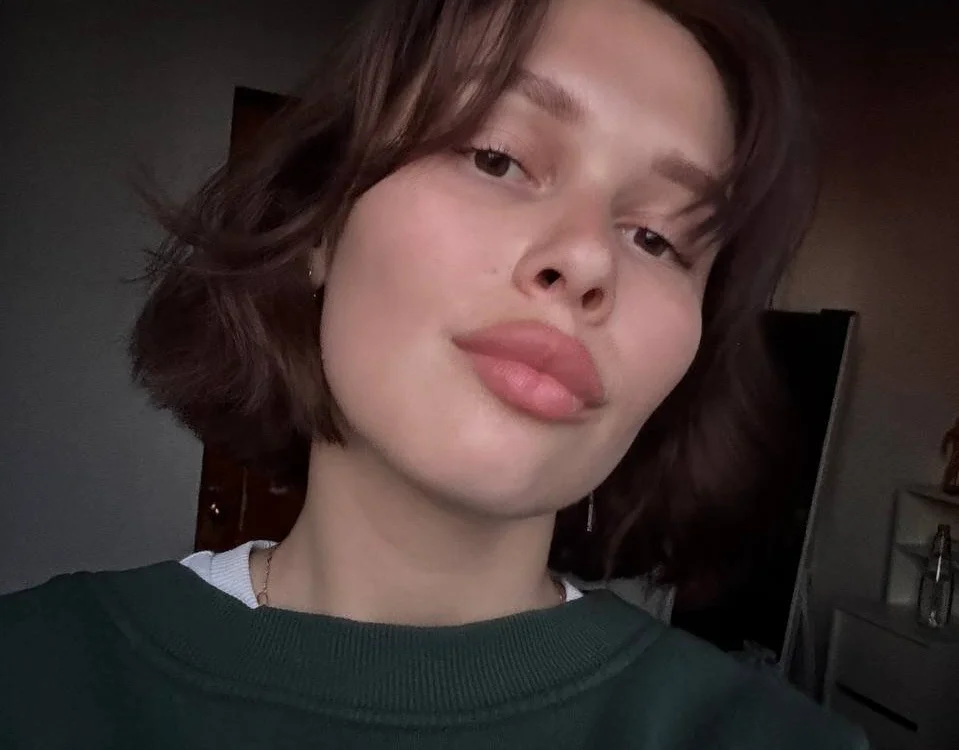 EliCandy_ Adlı Modelin Çevrimdışı Sohbet Odası