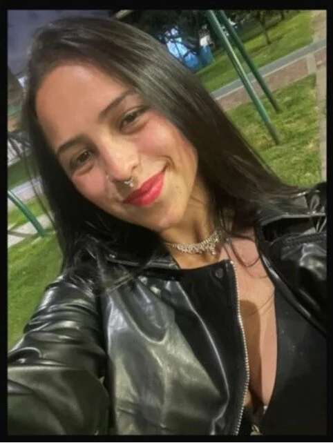 millyjones303av offline chatrum