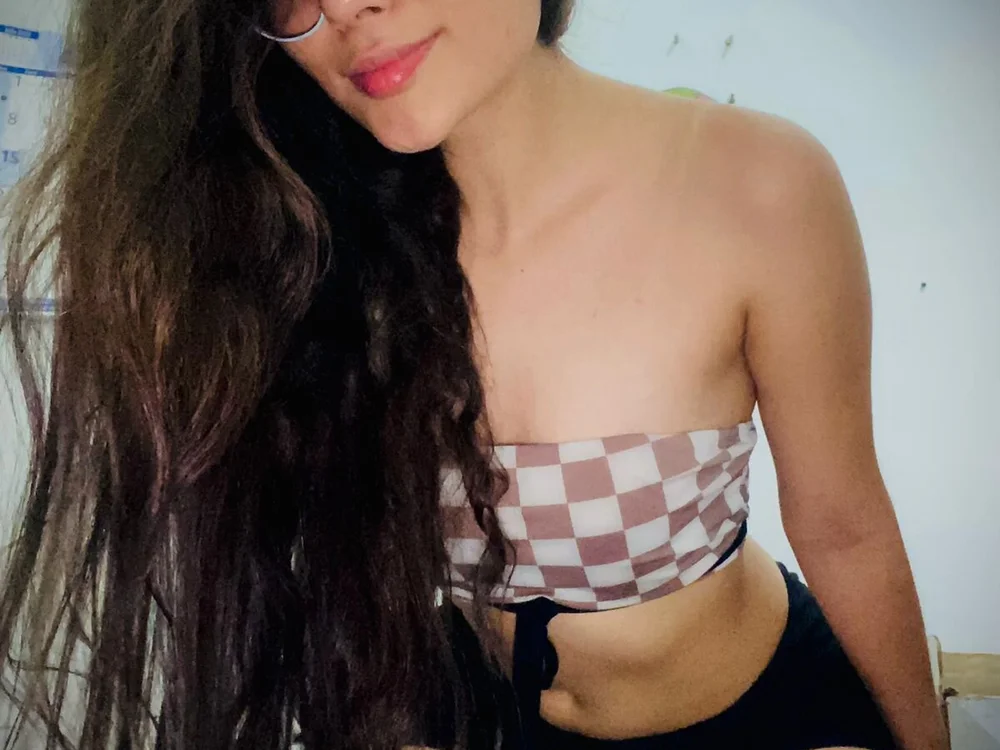sucievanegas' Offline XXX Chat