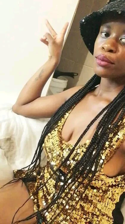 Coolcatee's Offline XXX Chat