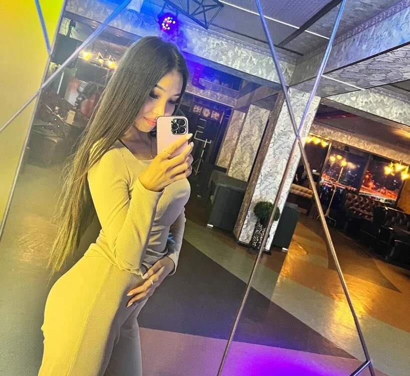 anisa_shy's Offline XXX Chat