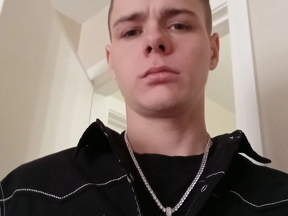 Chat XXX offline de Justfacesit6969