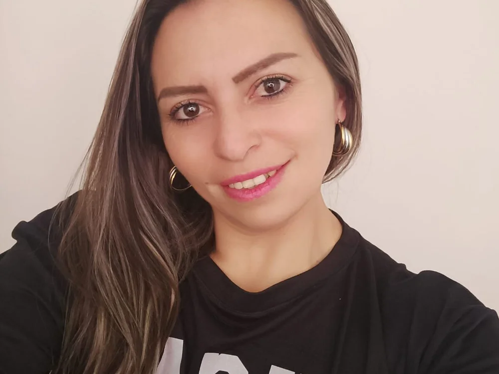 Adara__89's Offline XXX Chat