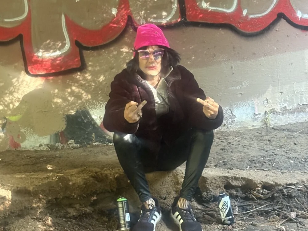 KloudynKinky: συνομιλία ΧΧΧ εκτός σύνδεσης