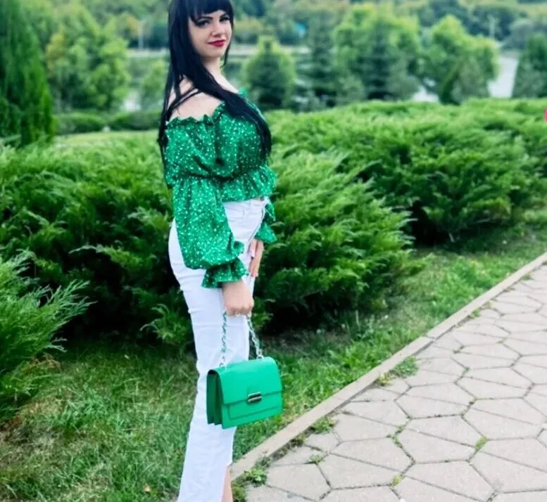 HellaReousx Offline XXX-chat