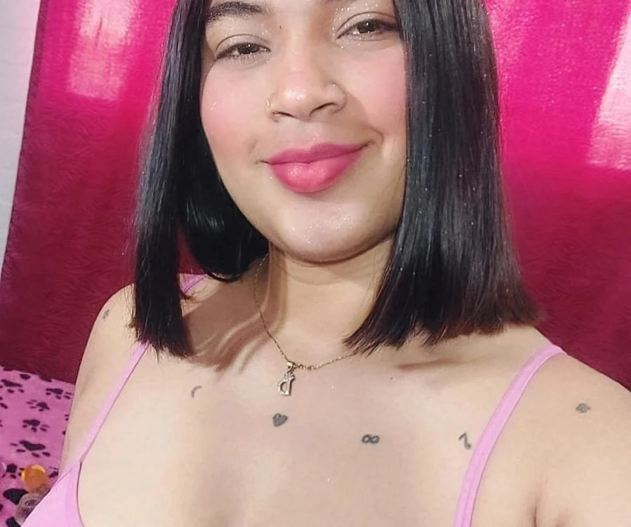 AshleySmith15's Offline XXX Chat