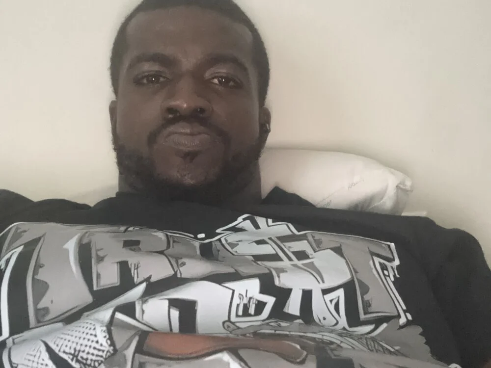 bigdbandit954 離線 XXX 聊天