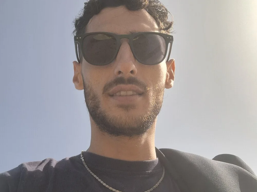 T0ny11 offline XXX-chatje