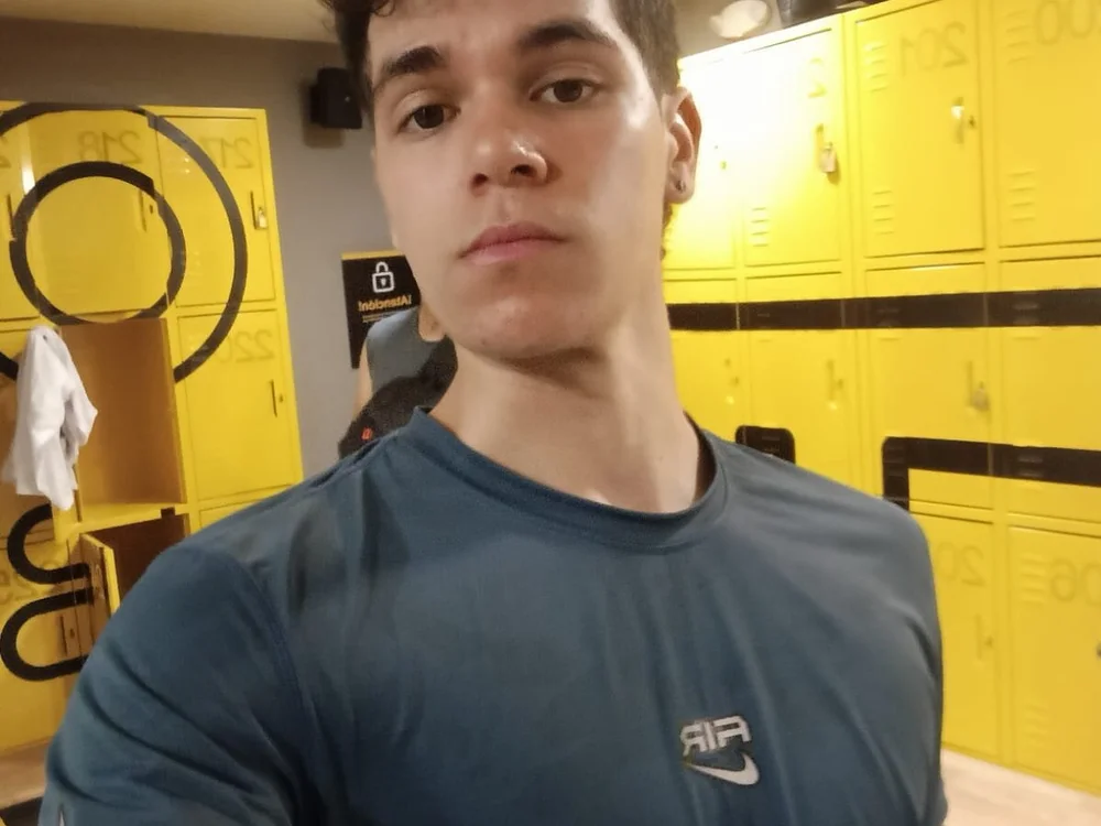 taylor_morgann Offline XXX-chat