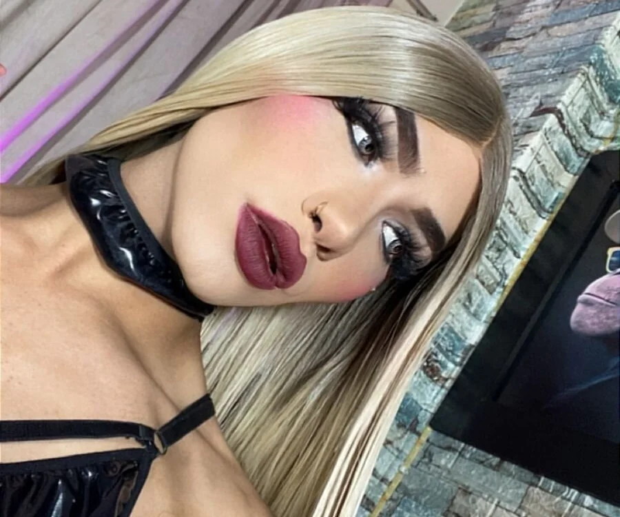 Zamara_Kleii Chat XXX offline