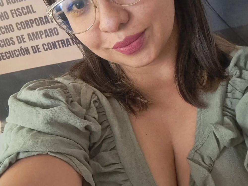 ISABELLA-24_'s Live XXX Chat