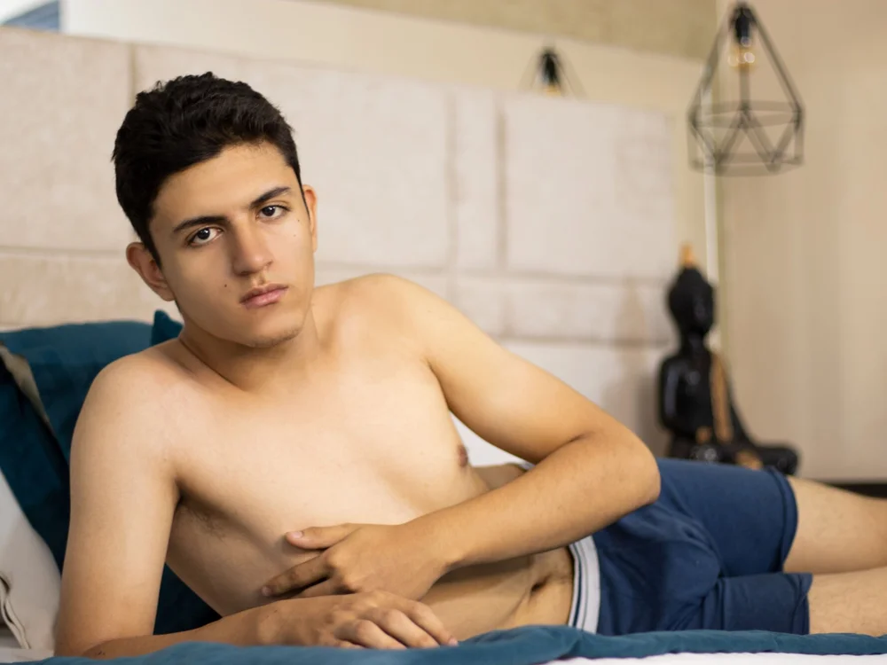 JacksonDunssn Offline XXX chat