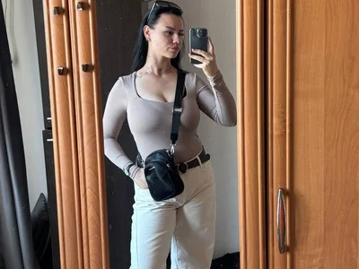 Ava_Lanchee private show
