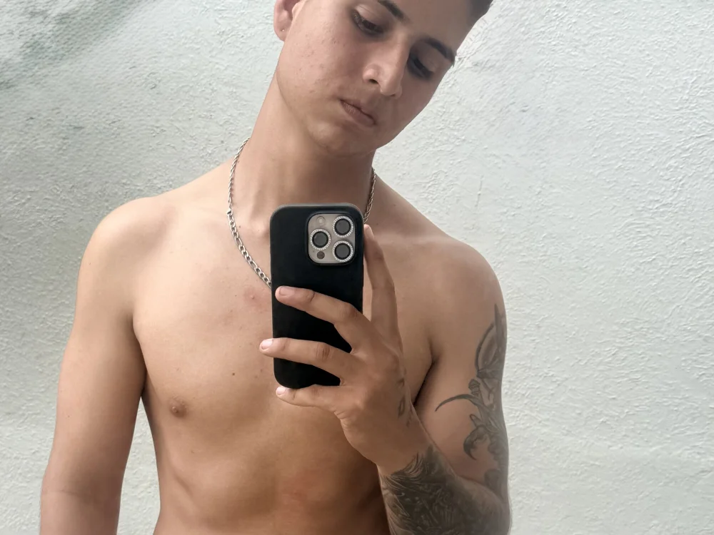 franco192010's Offline XXX Chat