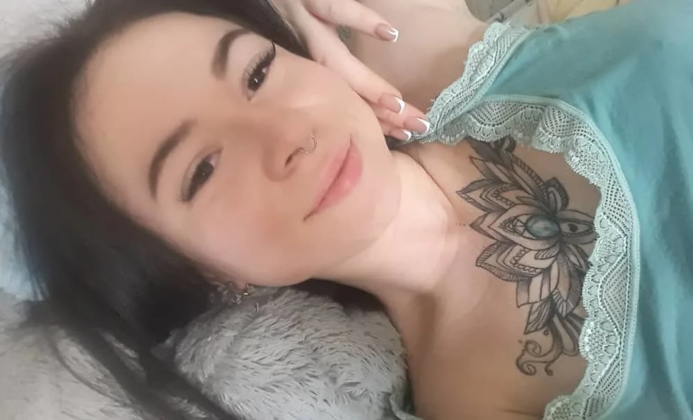 LillyKerry's Offline Chat Room