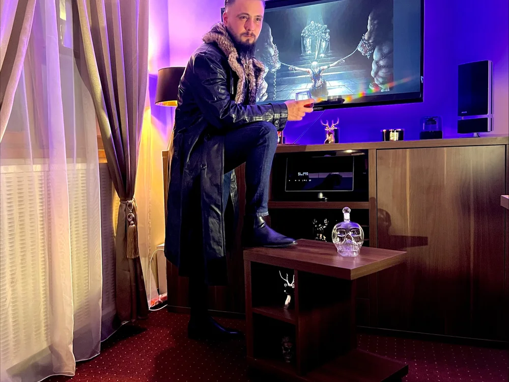 Alpha__Master's Offline XXX Chat
