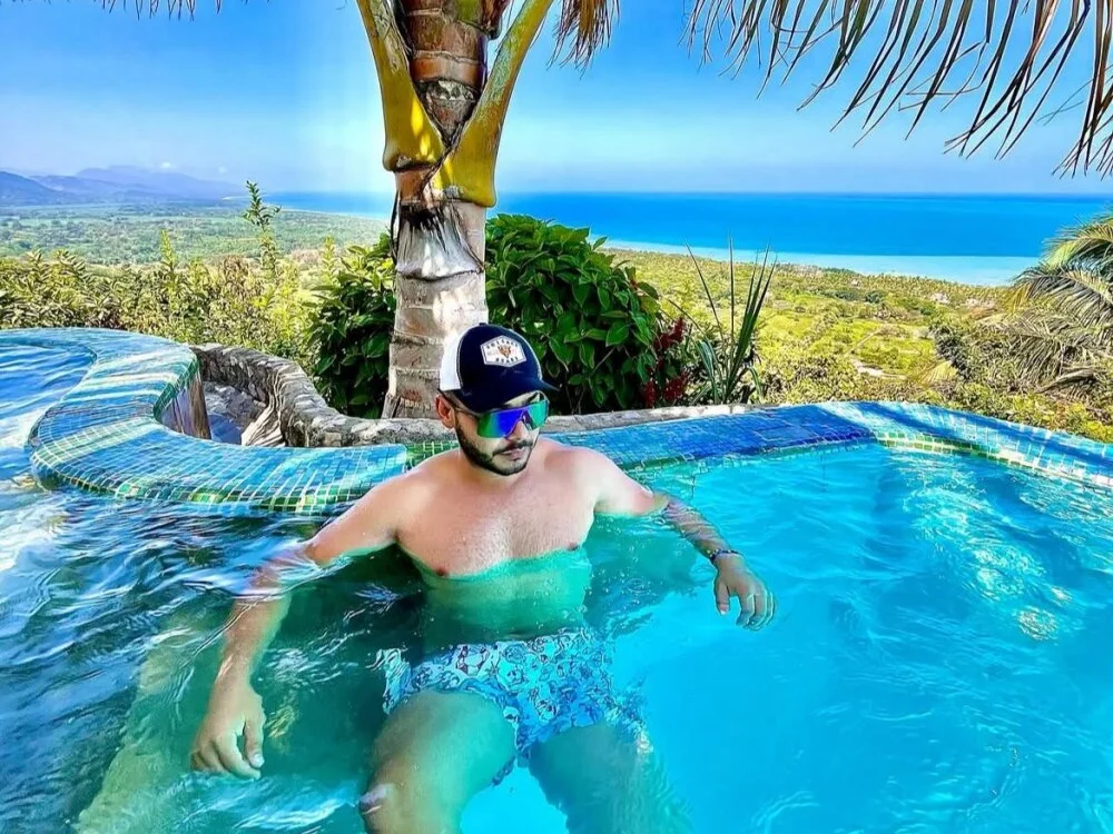 samuel_storm offline XXX-chat