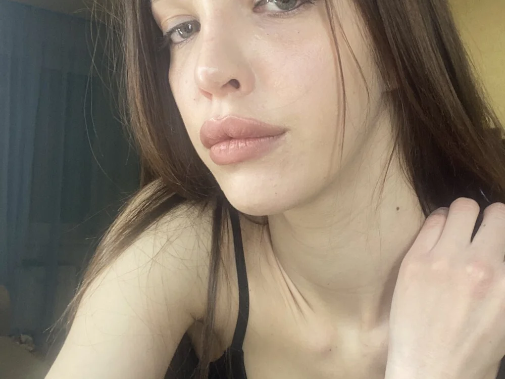 KateMariett Offline XXX-chat