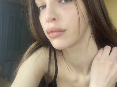 KateMariett on StripChat