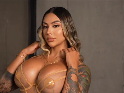 Miacoleman_ - Girl 