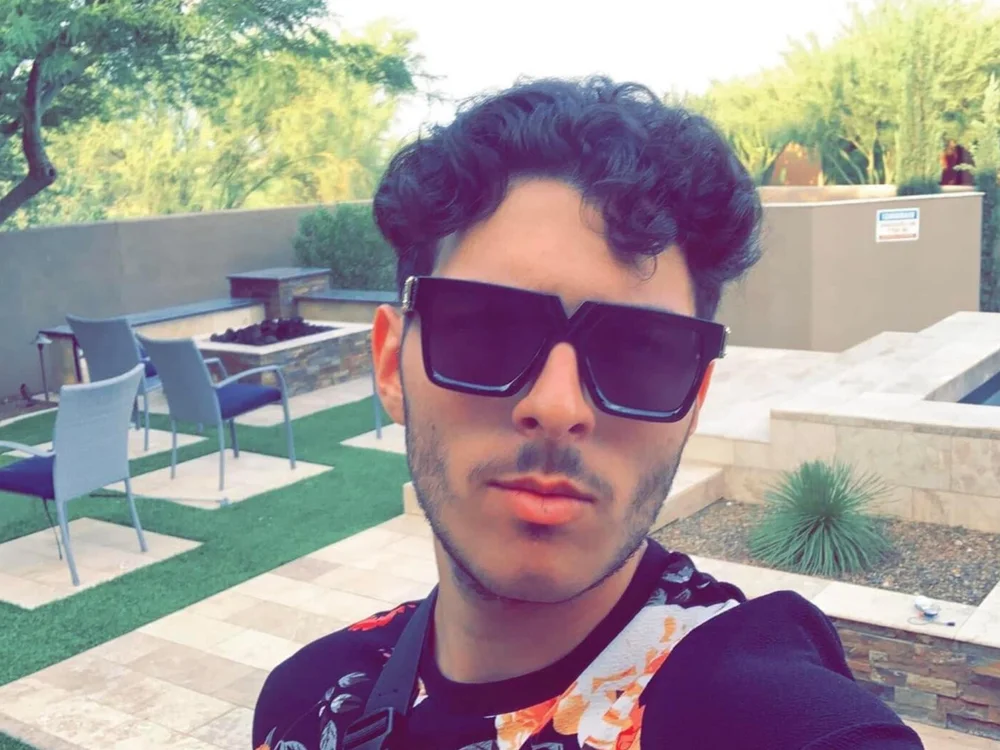 ArabianPrincee's Offline Chat Room