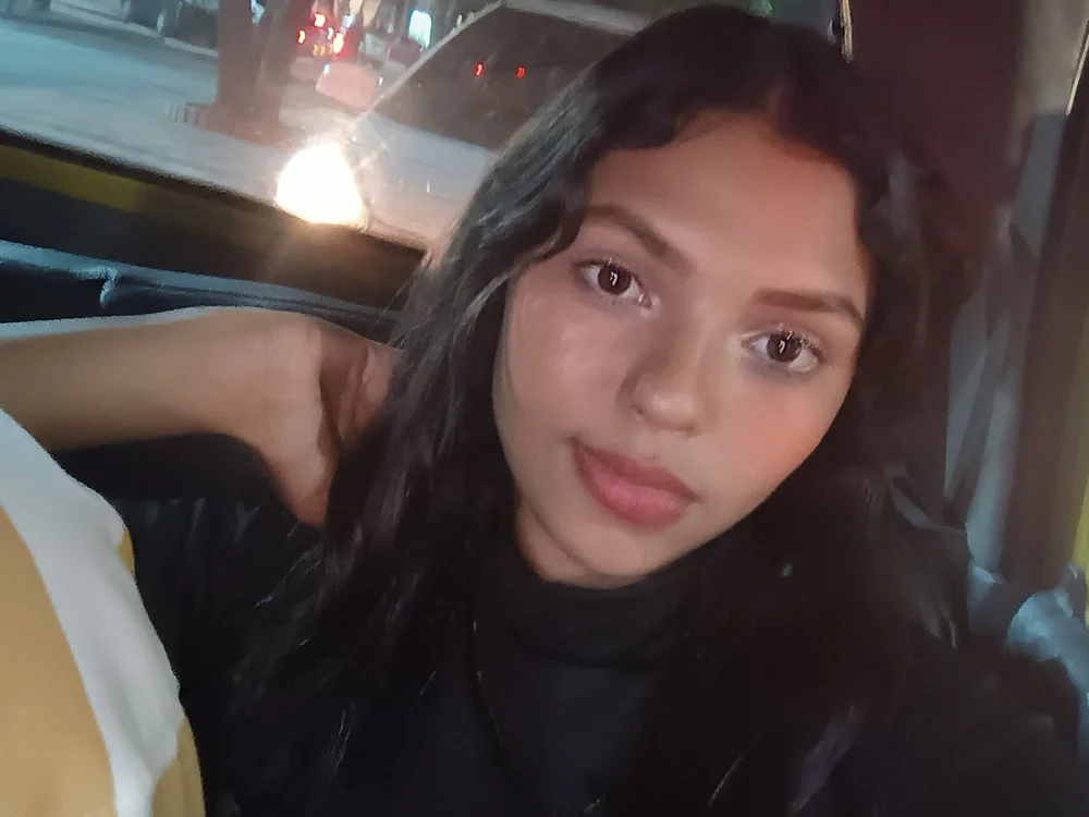 erika2006's Offline Chat Room