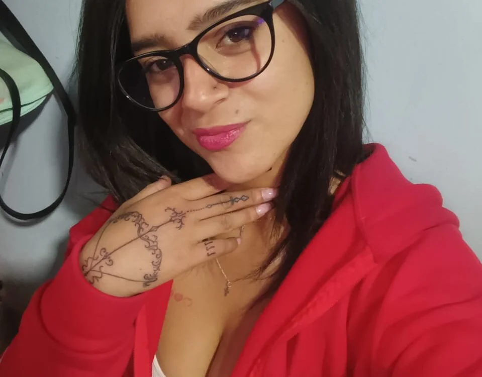 Isis_Bdsm's Offline Chat Room