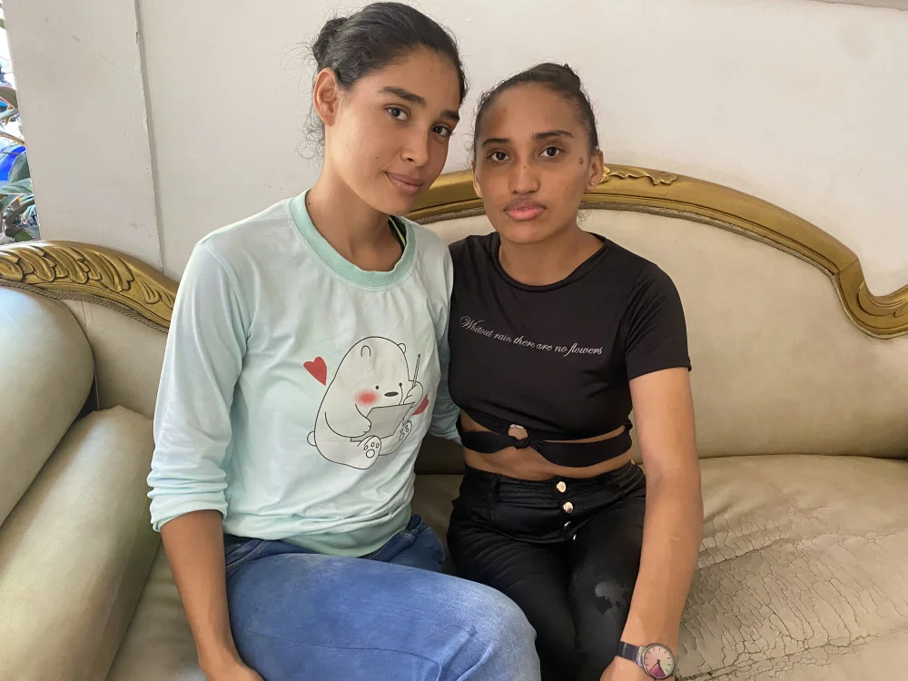 ElizaAndQuisha's Offline XXX Chat