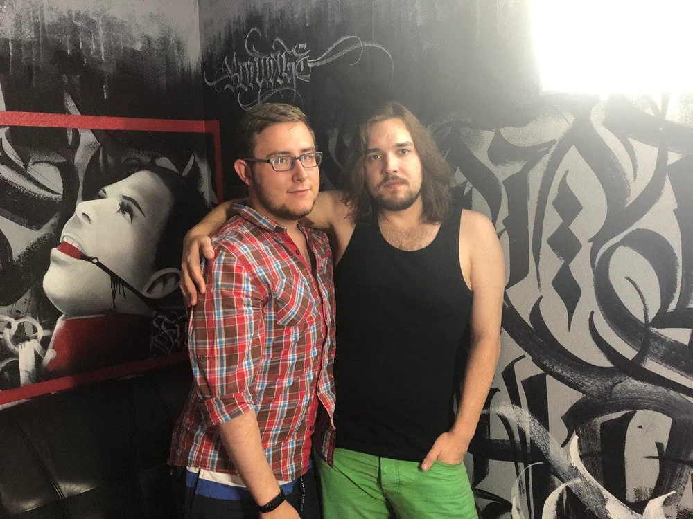 NicoLandon's Offline Chat Room