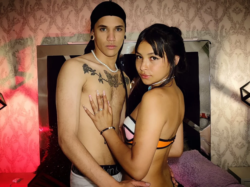 Kylie_Scottt's Offline XXX Chat