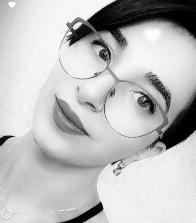 LADY_MILKA_ offline chatrum
