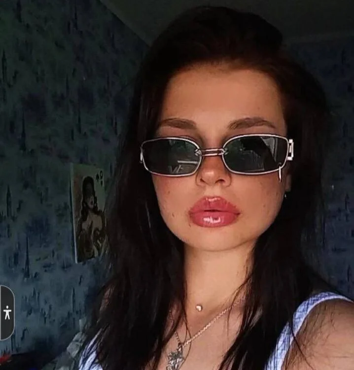 Tina_Fays offline chatrum