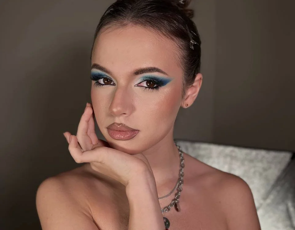 MollyCole's Offline Chat Room